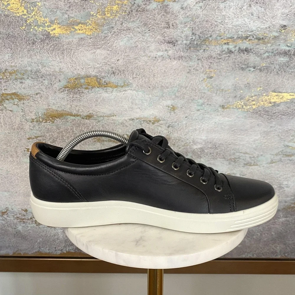 ECCO Soft 7 Shoes Mens Size 10 Black Leather Lace Up Casual Comfort Sneakers